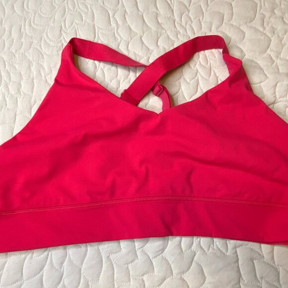 TNA Sports Bra - Picture 1 of 2